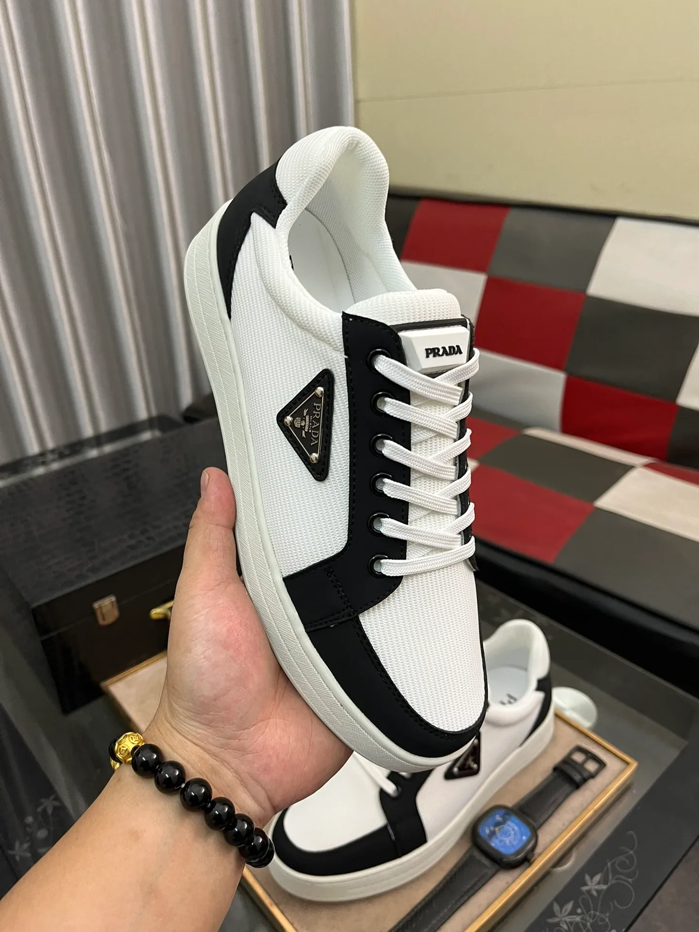 Men's shoes 💰420⌚️⌚️【PRADA】Prada - High-end quality casual sports shoes - Upper: calf leather shoe body with branded metal fasteners, - Inner lining: breathable leather lining - Outsole: ultra-light TPU foam·rubber; molded outsole -Super high quality control·Fine workmanship: highlighted (high-end·luxury·grade) -Size: 38-443️⃣Colors available